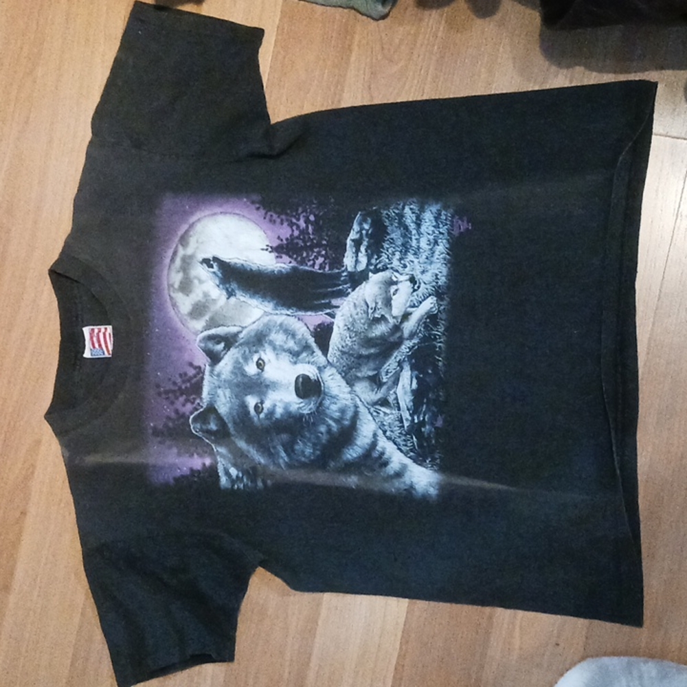 Wolf t shirt